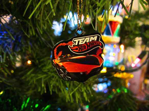 Team Hot Wheels and Yur-So-Fast decoration.
